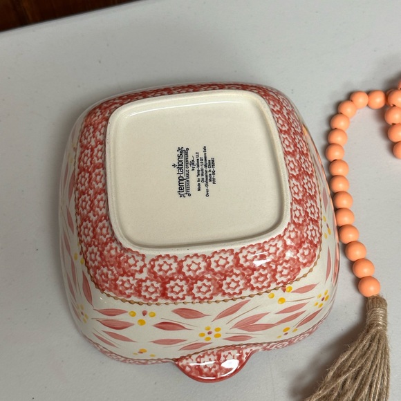 Temp-tations Old World Cranberry Ceramic Square Bowl - Picture 9 of 9